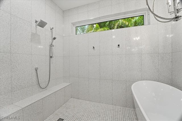 5130 Alpha CT, Naples, FL 34105