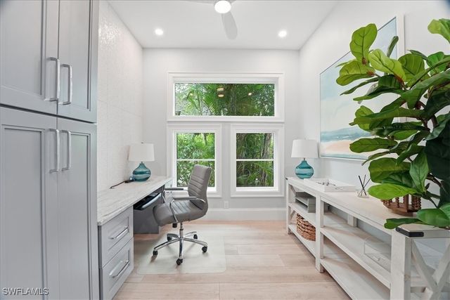 5130 Alpha CT, Naples, FL 34105