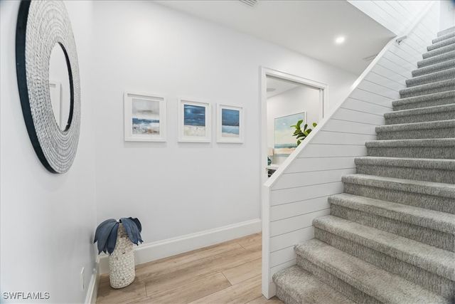 5130 Alpha CT, Naples, FL 34105