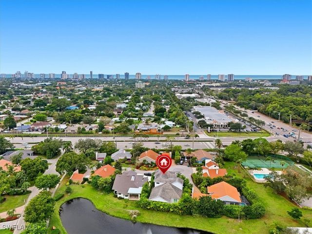 5130 Alpha CT, Naples, FL 34105