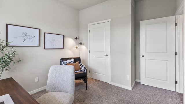 5723 153rd Street, Urbandale, IA 50323