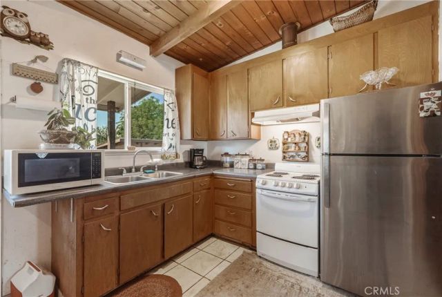 5047 State, Kelseyville, CA 95451