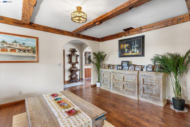 630 Rock Isle, Alameda, CA 94501