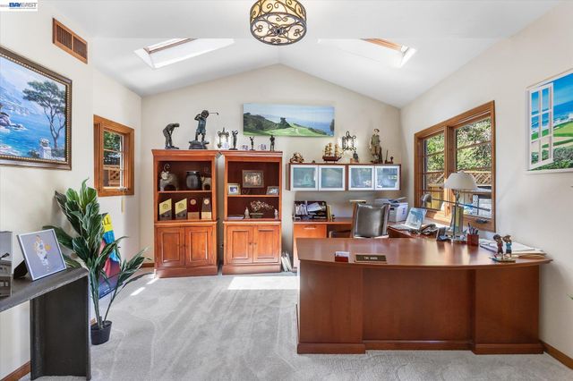 630 Rock Isle, Alameda, CA 94501