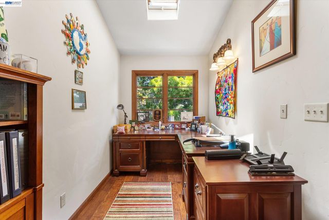630 Rock Isle, Alameda, CA 94501