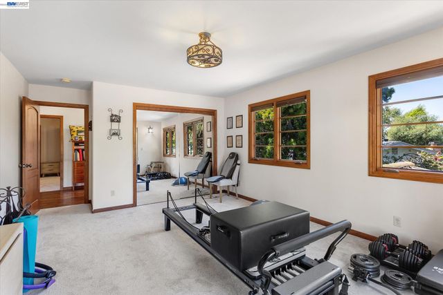 630 Rock Isle, Alameda, CA 94501