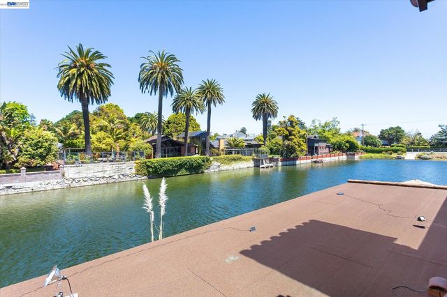 630 Rock Isle, Alameda, CA 94501
