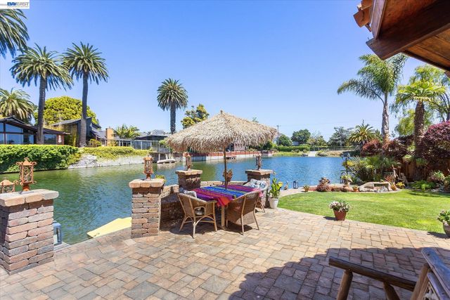 630 Rock Isle, Alameda, CA 94501