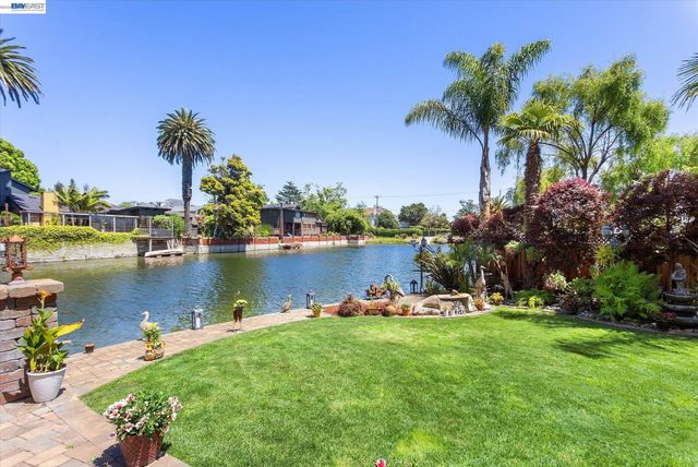 630 Rock Isle, Alameda, CA 94501