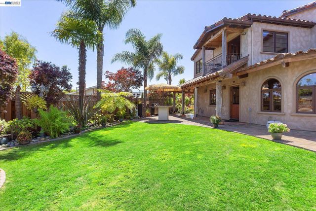 630 Rock Isle, Alameda, CA 94501