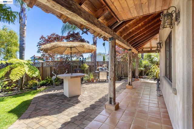 630 Rock Isle, Alameda, CA 94501