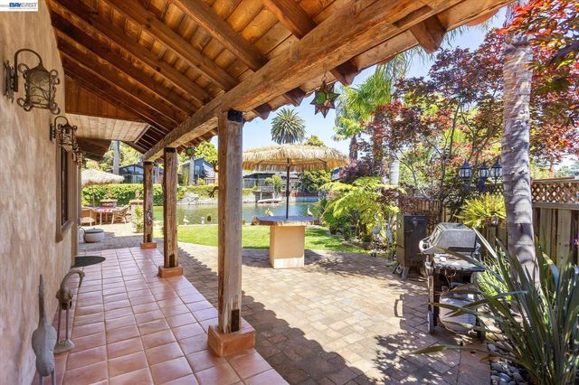 630 Rock Isle, Alameda, CA 94501