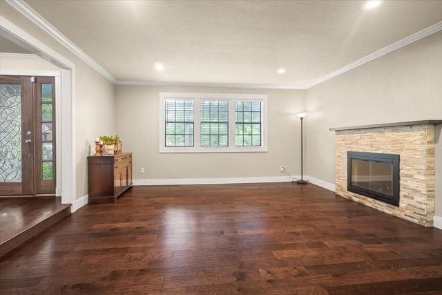 2123 Wilson Drive, Arlington, TX 76011