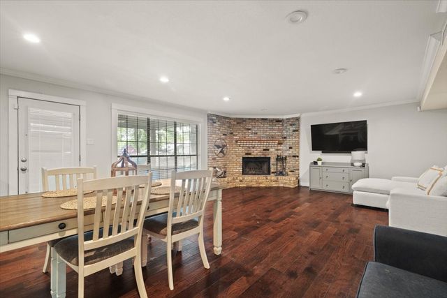 2123 Wilson Drive, Arlington, TX 76011