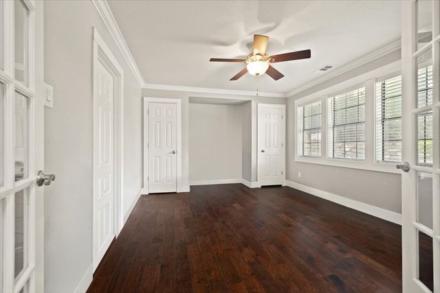 2123 Wilson Drive, Arlington, TX 76011