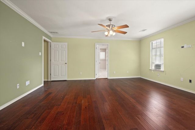 2123 Wilson Drive, Arlington, TX 76011