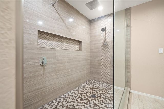 2123 Wilson Drive, Arlington, TX 76011