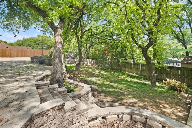 2123 Wilson Drive, Arlington, TX 76011