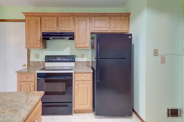 3 Capitol Place, East Greenbush, NY 12144