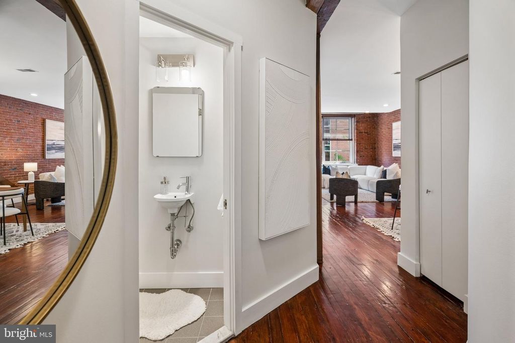 8-10 S LETITIA ST #301, PHILADELPHIA, PA 19106 — photo 2