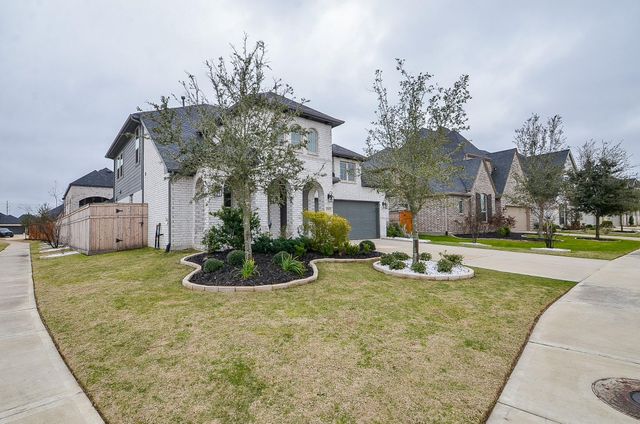 4303 Sage Glen Lane, Fulshear, TX 77441