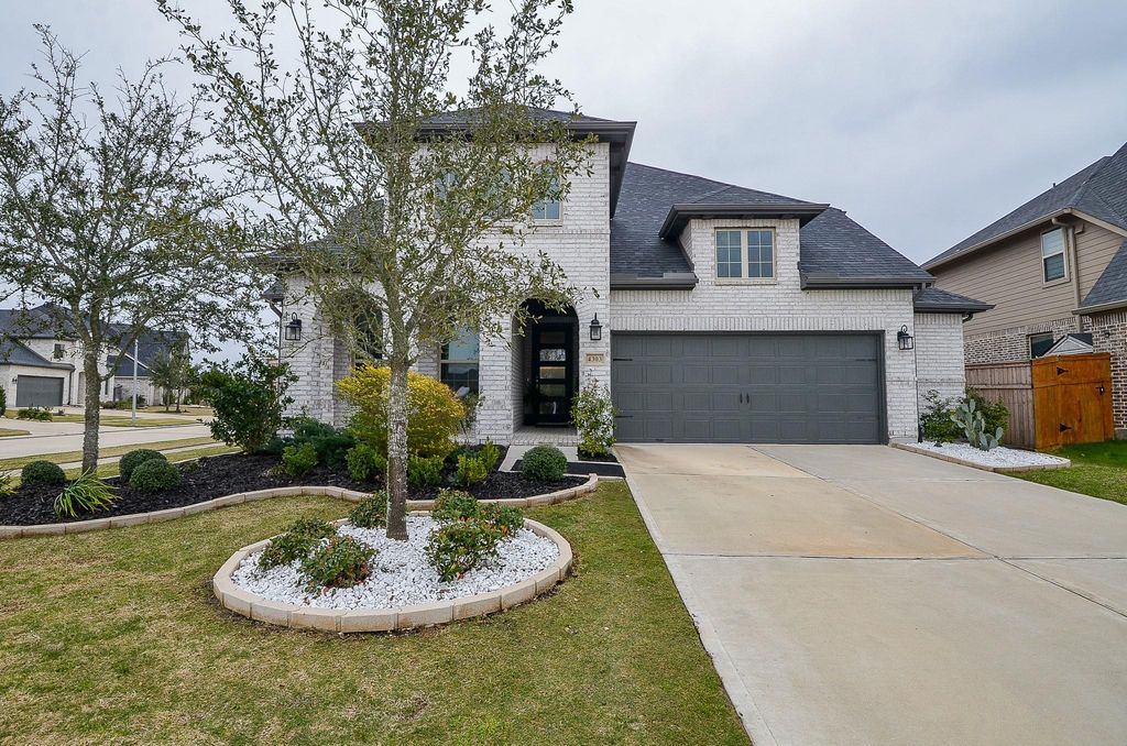 4303 Sage Glen Lane, Fulshear, TX 77441