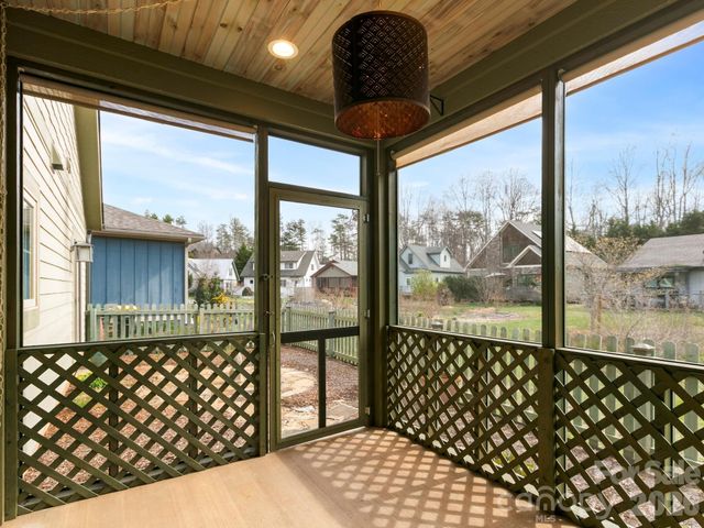 45 Verde Drive, Asheville, NC 28806