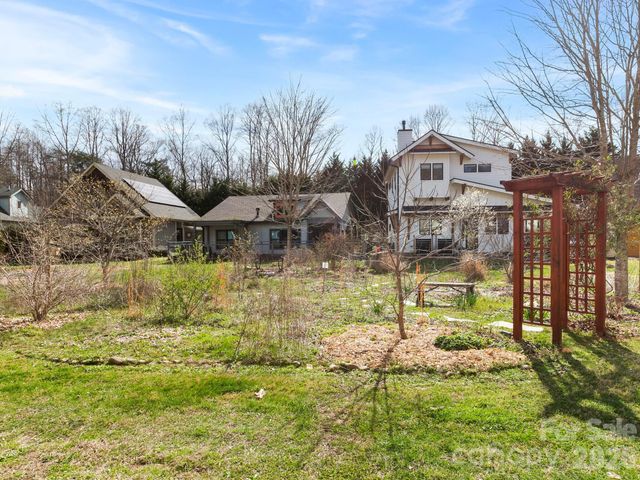 45 Verde Drive, Asheville, NC 28806