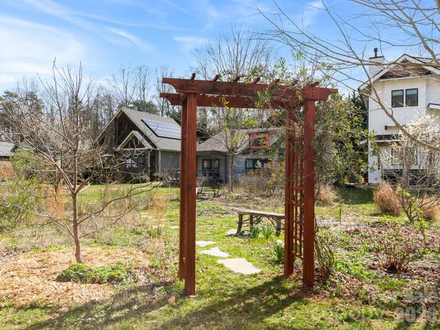 45 Verde Drive, Asheville, NC 28806