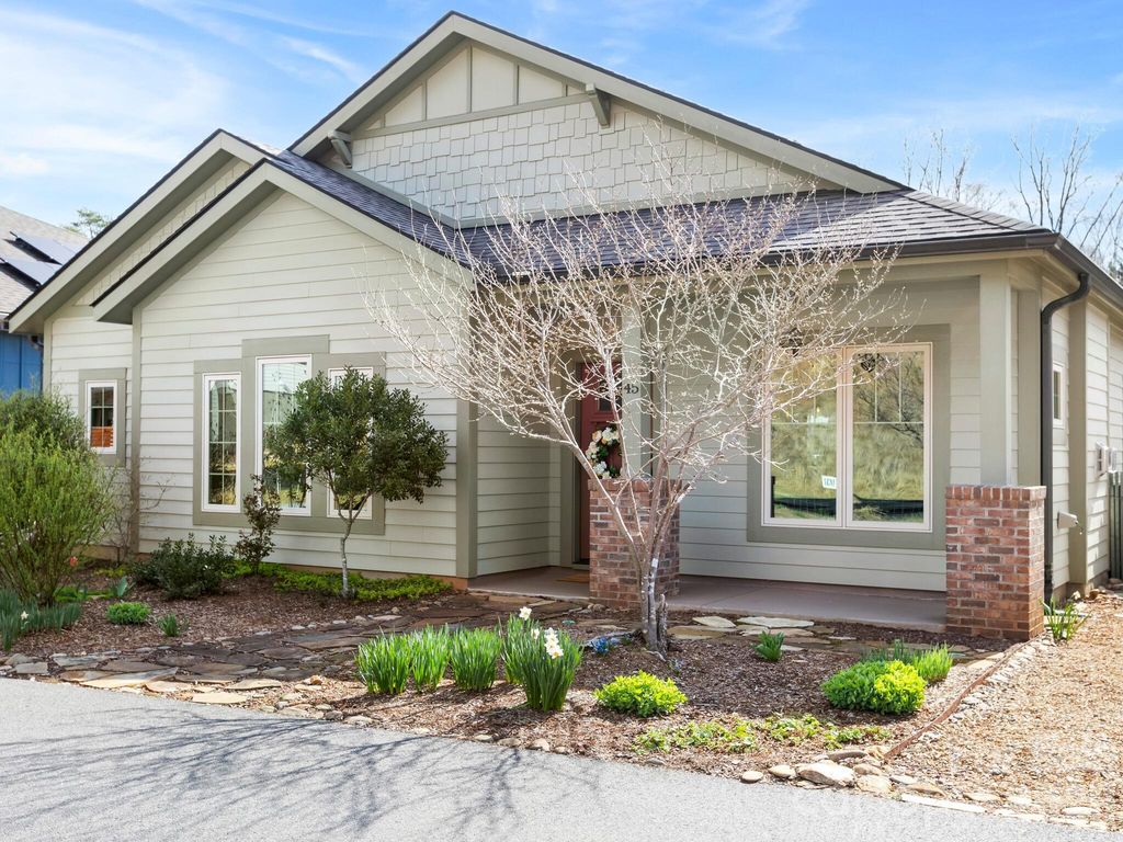 45 Verde Drive, Asheville, NC 28806