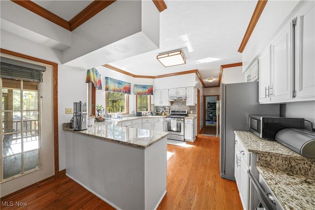 254 Bridgewater Circle, Hudson, OH 44236