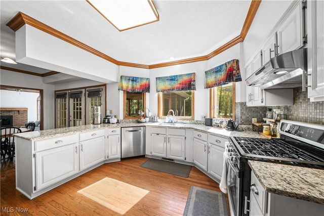 254 Bridgewater Circle, Hudson, OH 44236