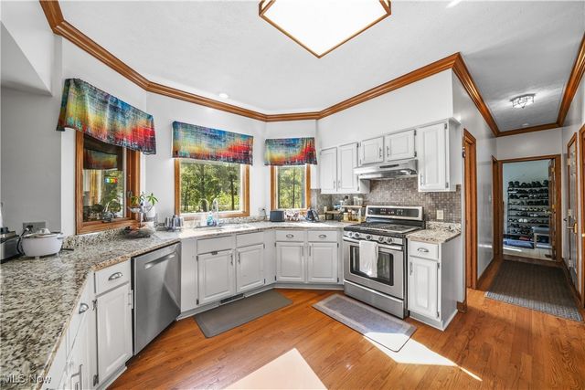 254 Bridgewater Circle, Hudson, OH 44236