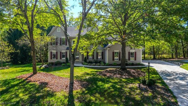 254 Bridgewater Circle, Hudson, OH 44236