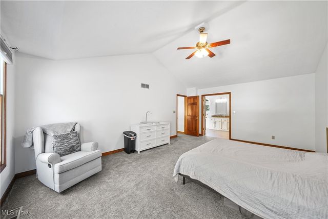 254 Bridgewater Circle, Hudson, OH 44236