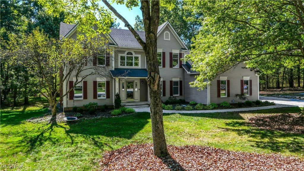 254 Bridgewater Circle, Hudson, OH 44236
