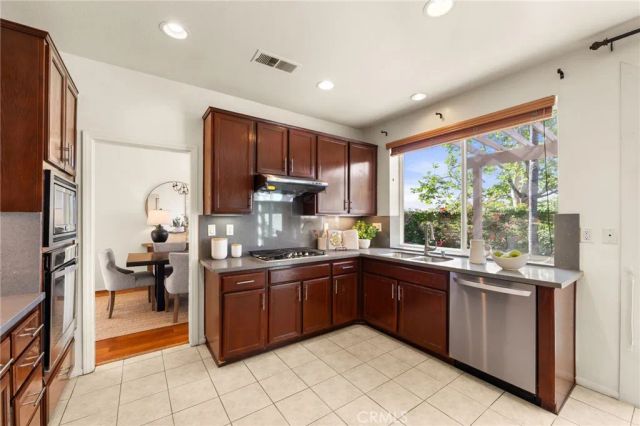 12265 Canyon Meadows, Rancho Cucamonga, CA 91739