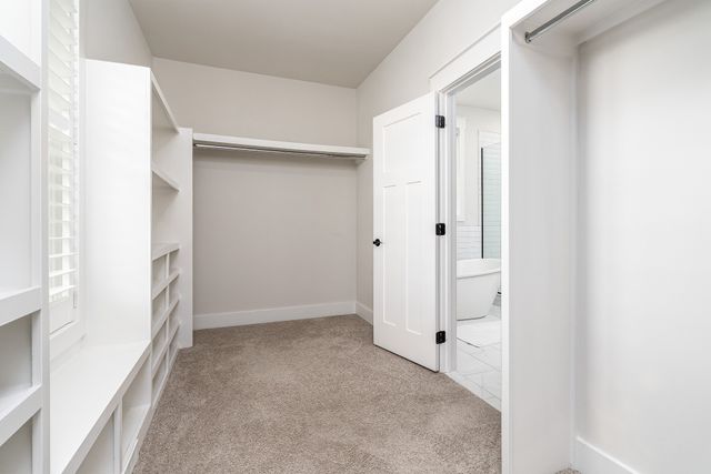 2744 Morrow Ln, Columbia, TN 38401