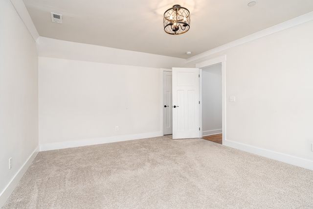 2744 Morrow Ln, Columbia, TN 38401