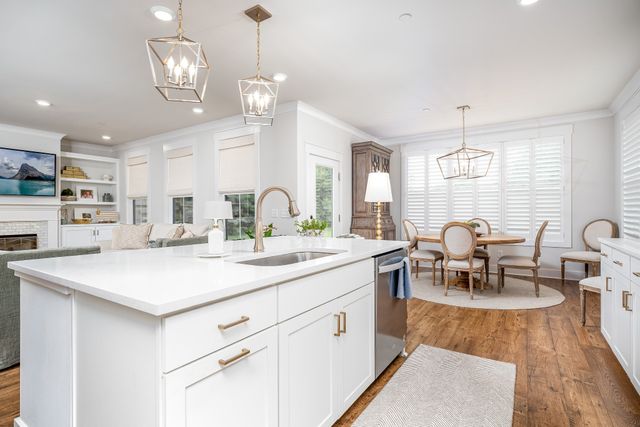 2744 Morrow Ln, Columbia, TN 38401