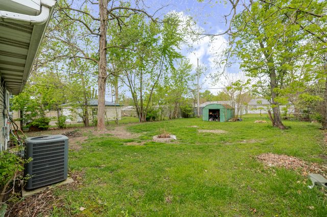 726-1 Imperial Road, Valparaiso, IN 46385