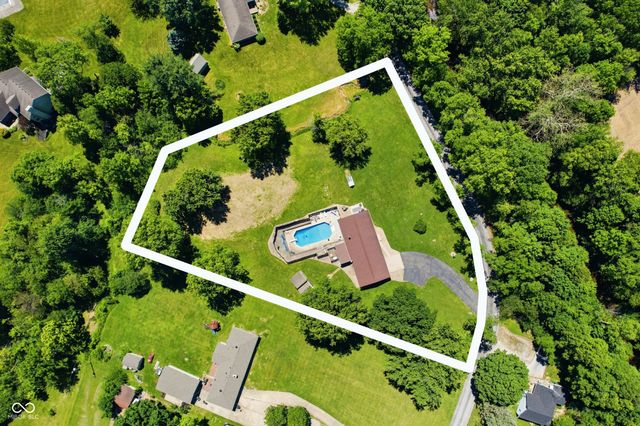 29387 N Duck Creek Avenue, Atlanta, IN 46031