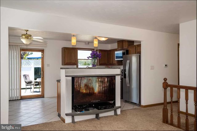 908 HORIZON RD, Mount Airy, MD 21771