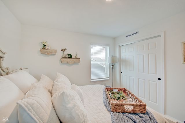 64 Sterling Place, New Whiteland, IN 46184