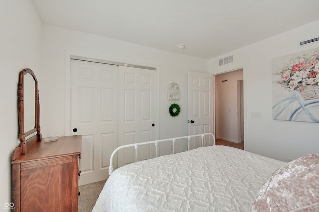 64 Sterling Place, New Whiteland, IN 46184