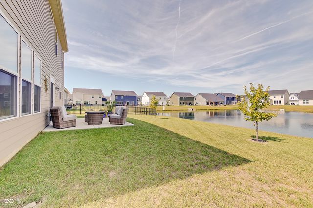 64 Sterling Place, New Whiteland, IN 46184