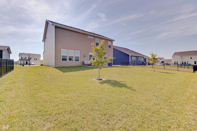 64 Sterling Place, New Whiteland, IN 46184