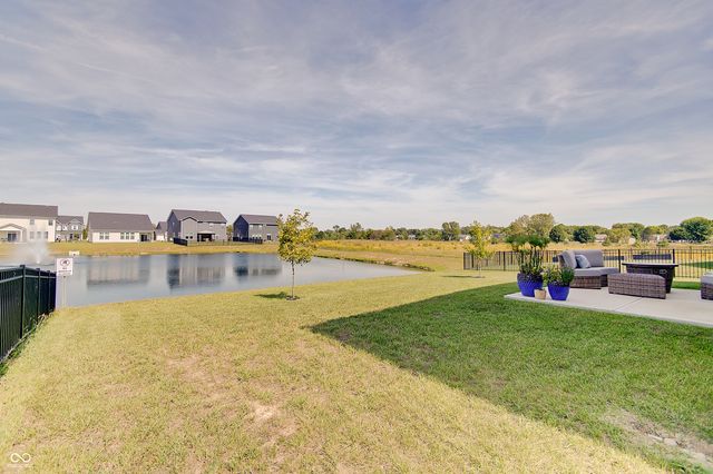 64 Sterling Place, New Whiteland, IN 46184