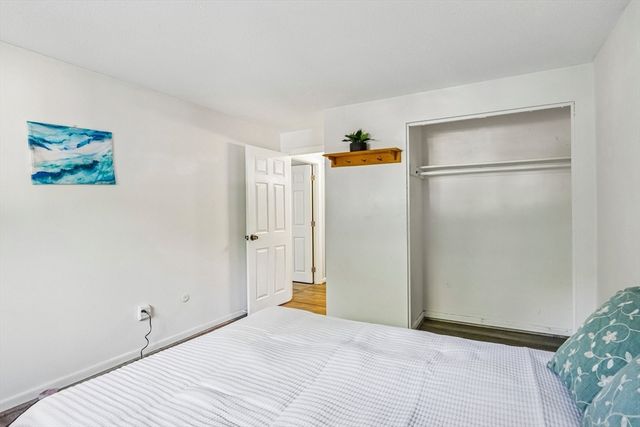 64 Main St 21B, Stoneham, MA 02180