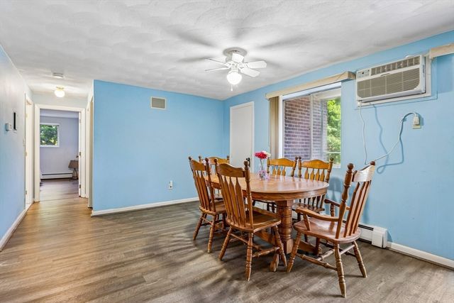64 Main St 21B, Stoneham, MA 02180